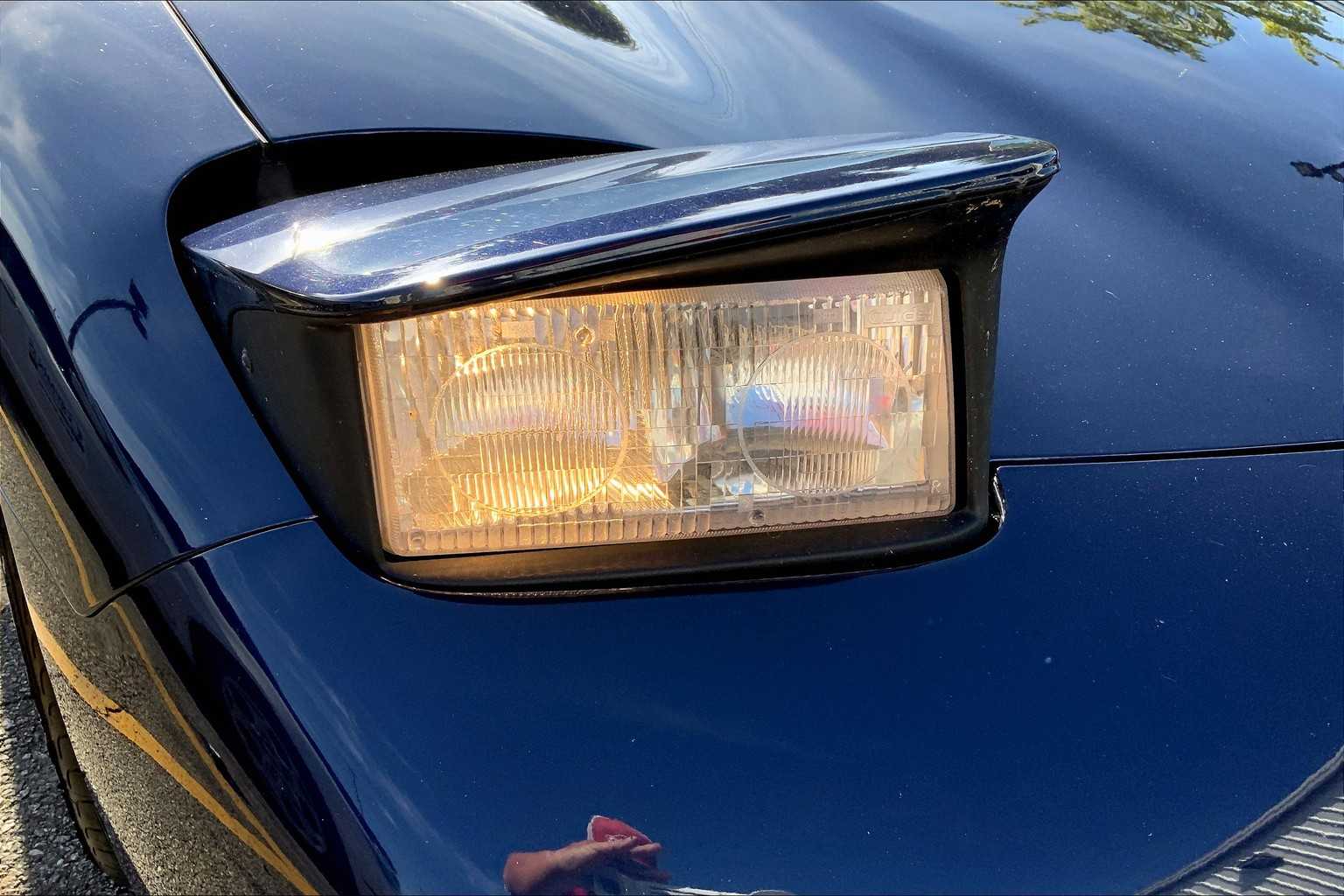 2000 Chevrolet Corvette photo 19