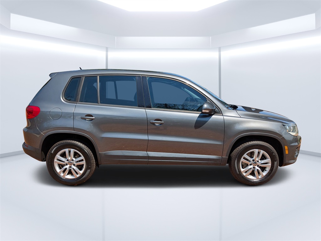 2014 Volkswagen Tiguan photo 2