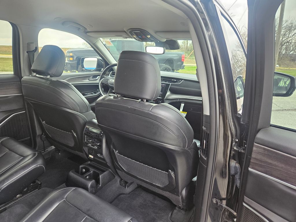 2022 Jeep Grand Cherokee Limited photo 25