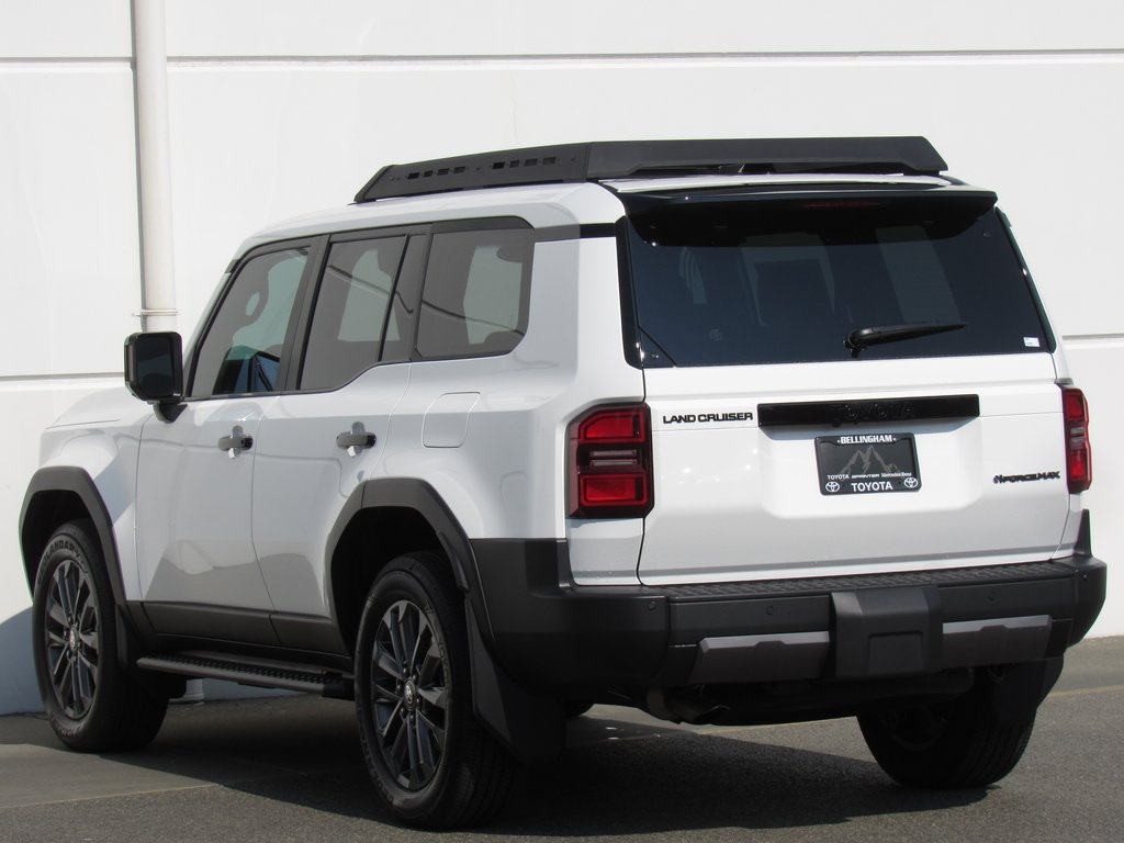 2025 Toyota Land Cruiser Base photo 3