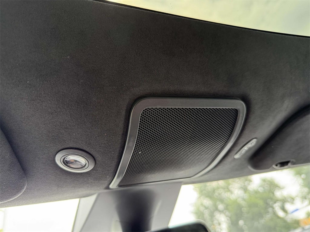2021 Tesla Model S Long Range photo 33