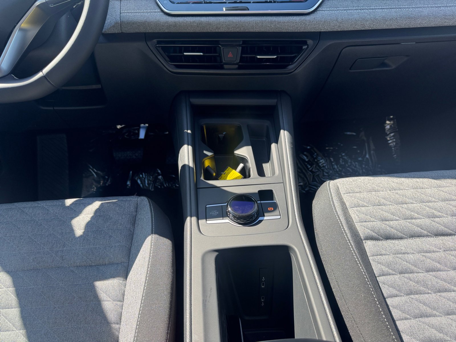 2025 Volkswagen Tiguan S photo 10