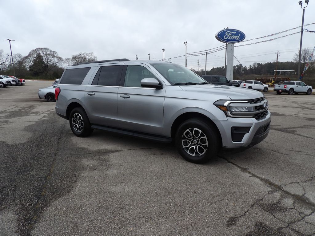 2024 Ford Expedition XLT's photo