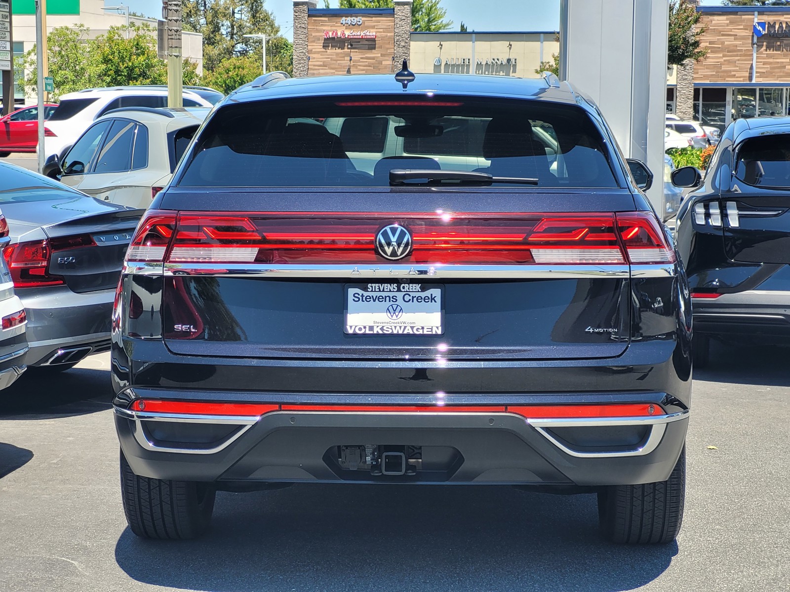 2024 Volkswagen Atlas Cross Sport SEL photo 4