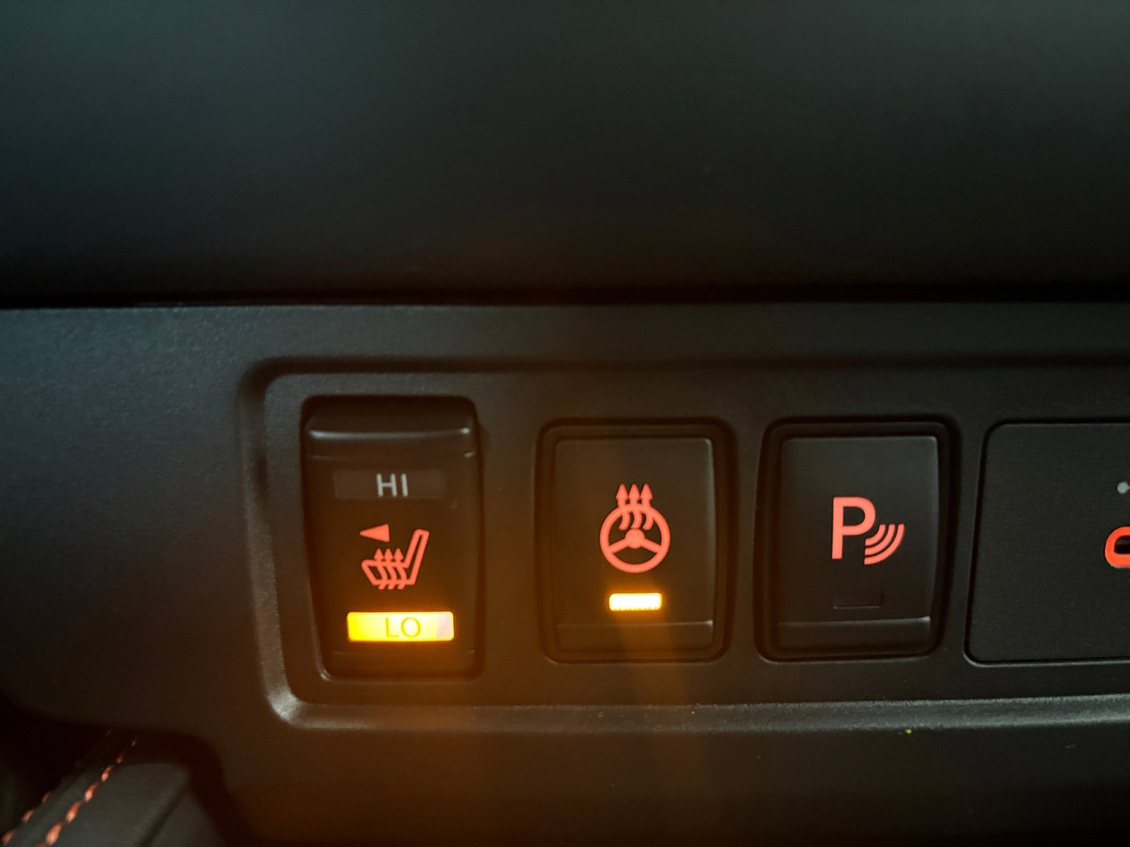 2025 Nissan Frontier PRO-X photo 3