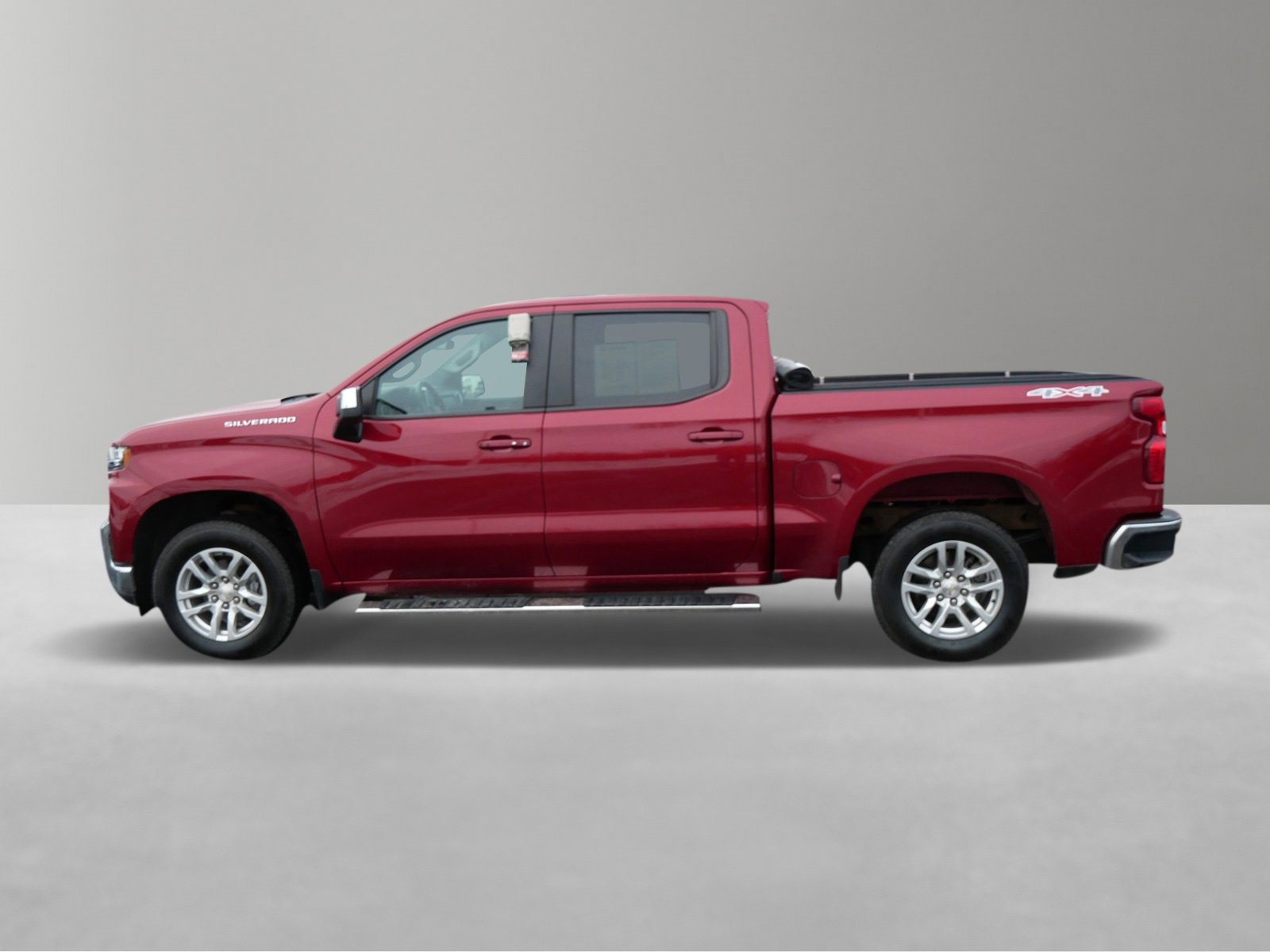 Used 2020 Chevrolet Silverado 1500 LT with VIN 3GCUYDED2LG275933 for sale in White Bear Lake, Minnesota