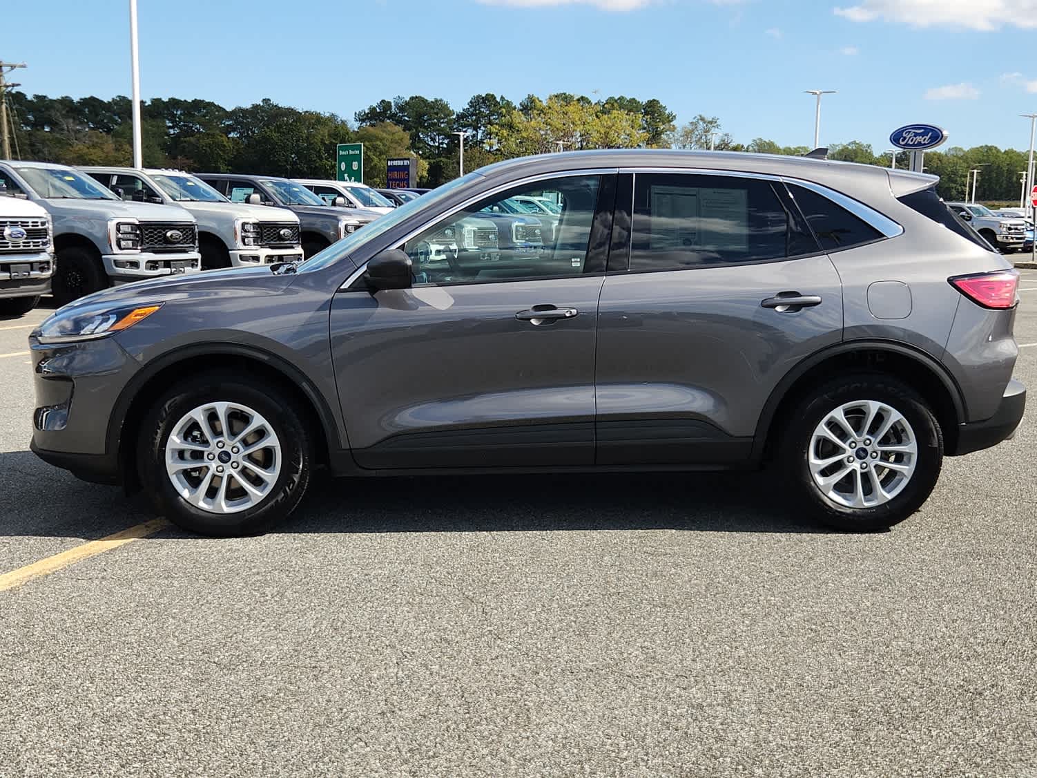 2022 Ford Escape SE photo 4