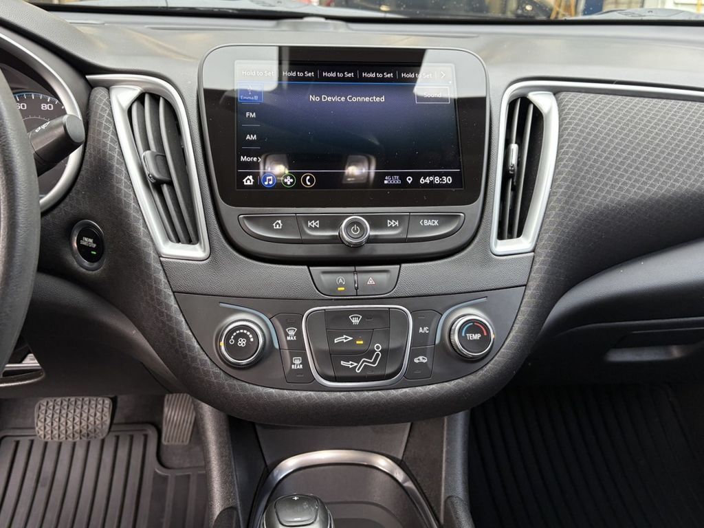 2020 Chevrolet Malibu LS photo 17