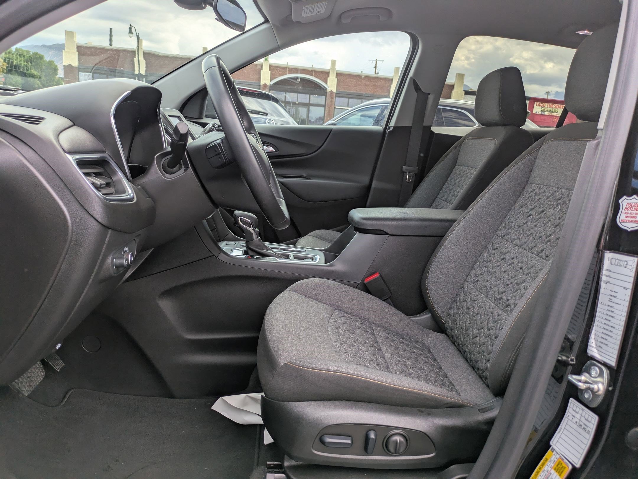 2024 Chevrolet Equinox LT photo 20