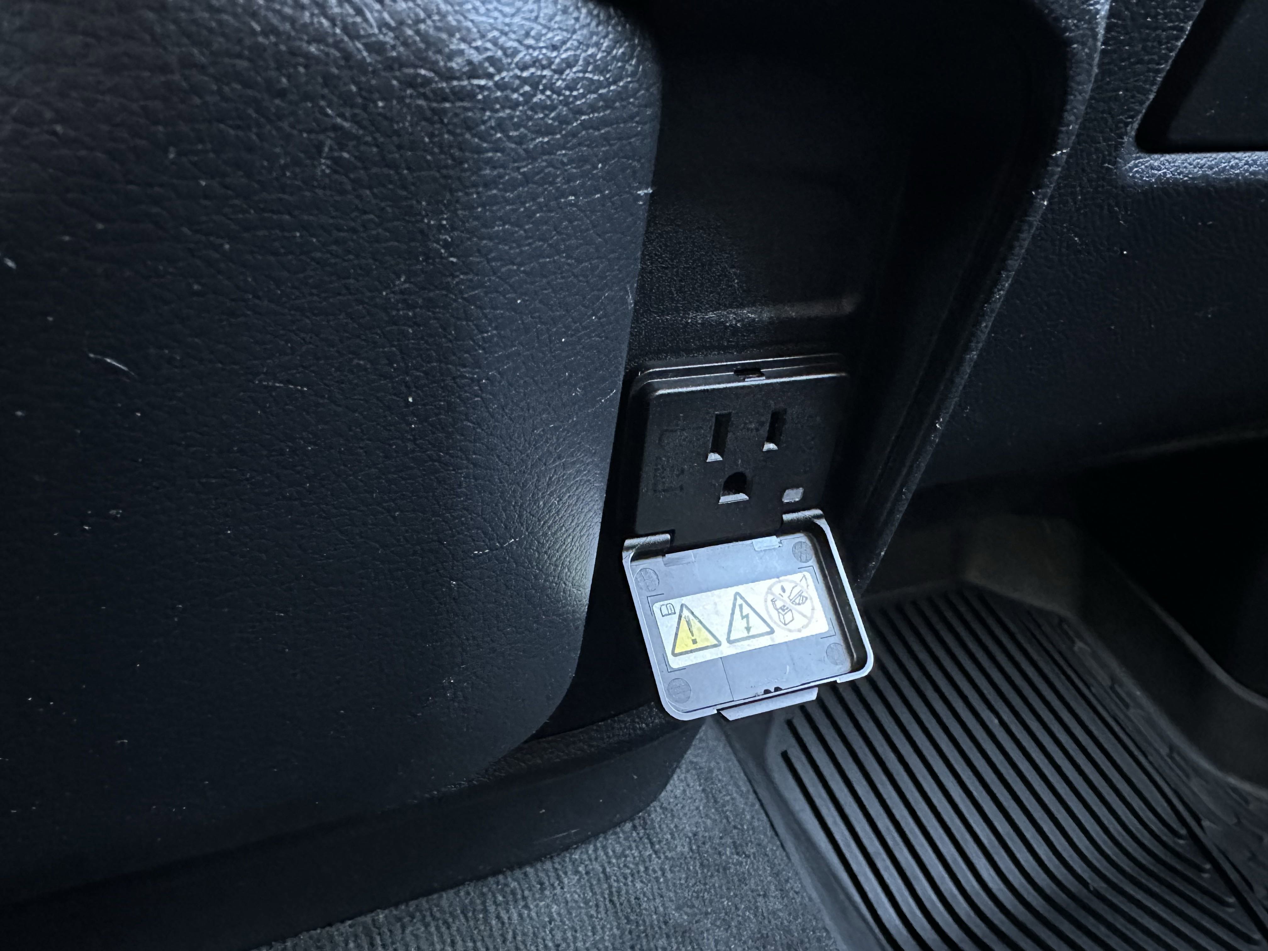 2021 Ram 1500 Laramie photo 3