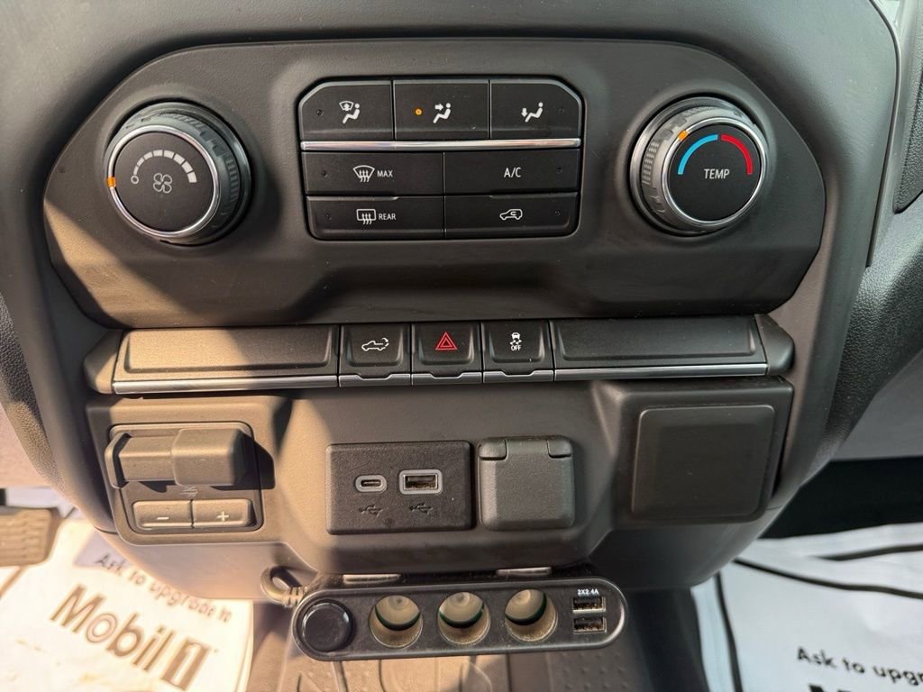 2021 Chevrolet Silverado 2500HD Custom photo 15