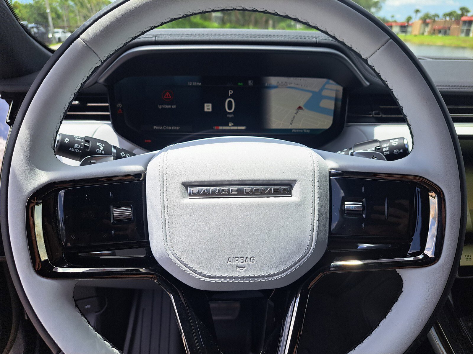 2025 Land Rover Range Rover Sport SE photo 13