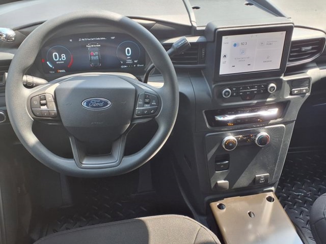 2025 Ford Explorer photo 3