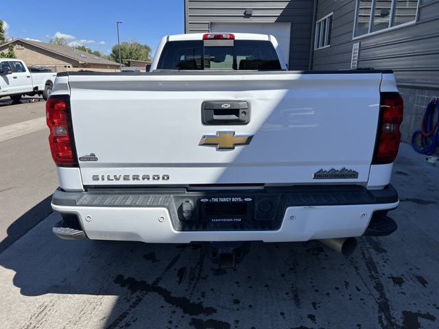 2016 Chevrolet Silverado 3500HD High Country photo 5