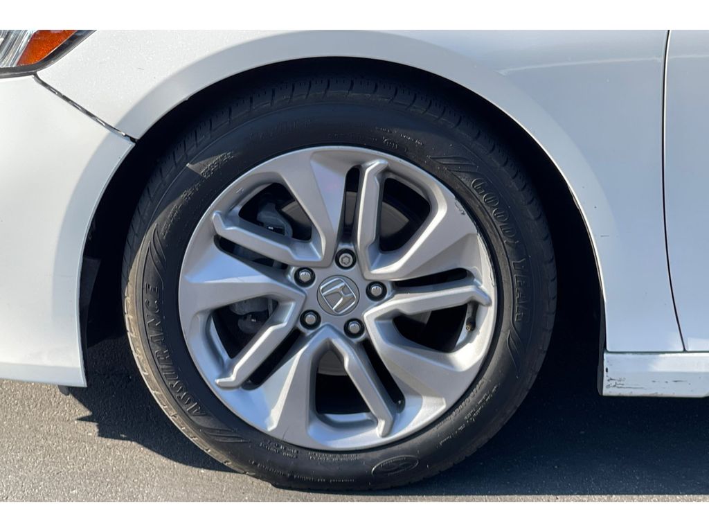 2020 Honda Accord LX photo 10