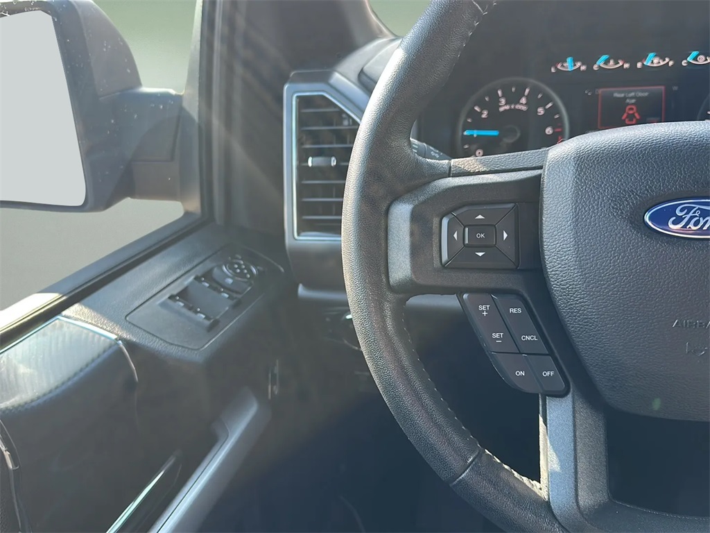 2020 Ford F-150 XLT photo 5