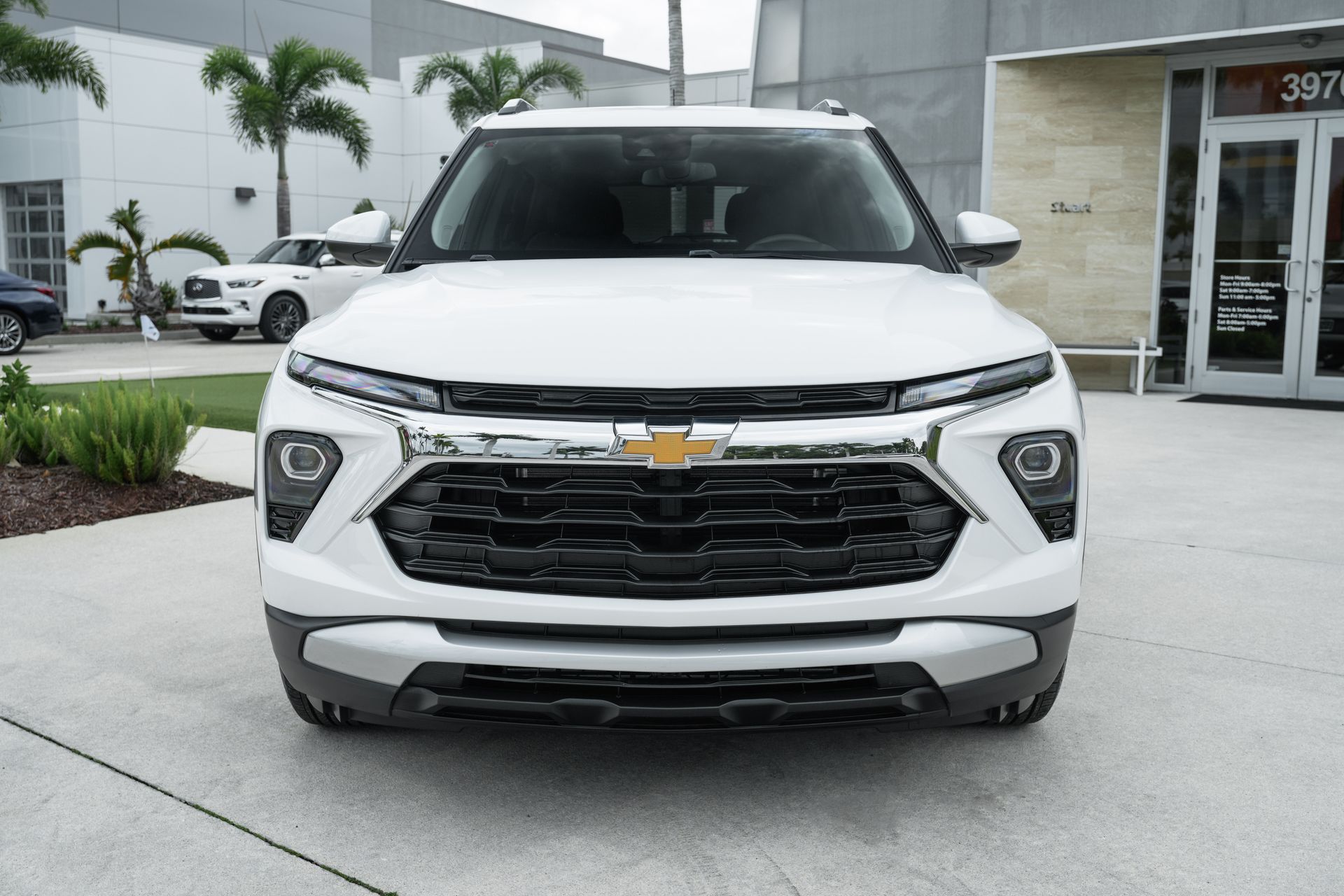 2024 Chevrolet Trailblazer LT photo 3