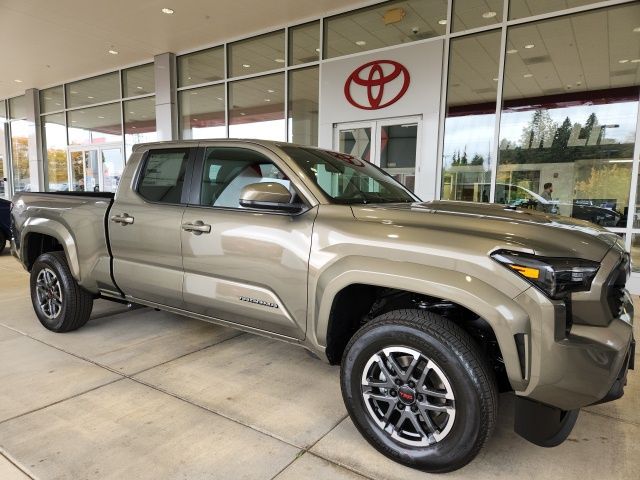 2025 Toyota Tacoma TRD Sport 4x4 Double Cab photo 3