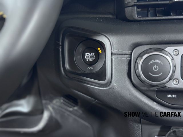 2024 Jeep Wrangler Sahara 4xe photo 25