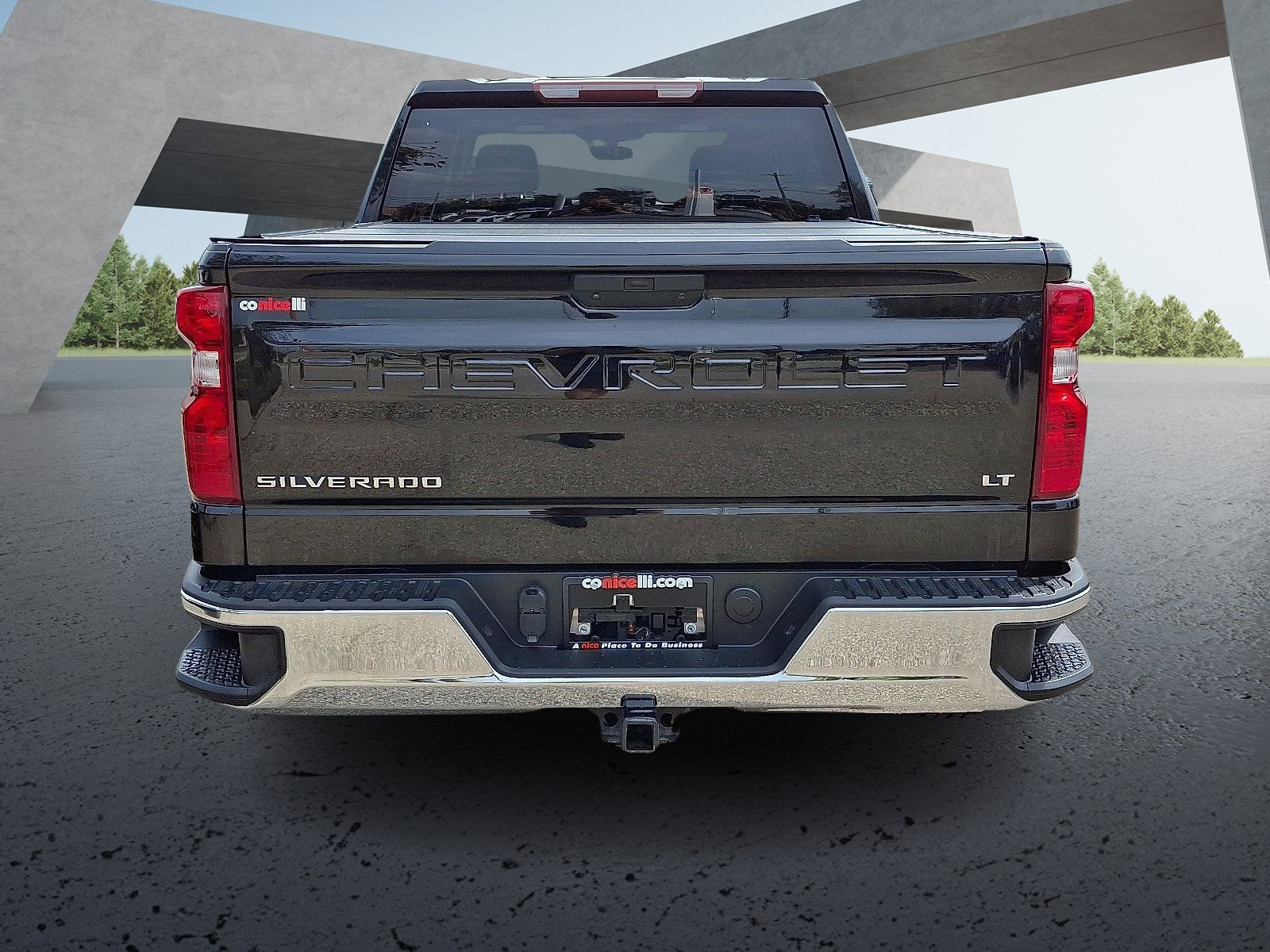 2021 Chevrolet Silverado 1500 LT photo 4