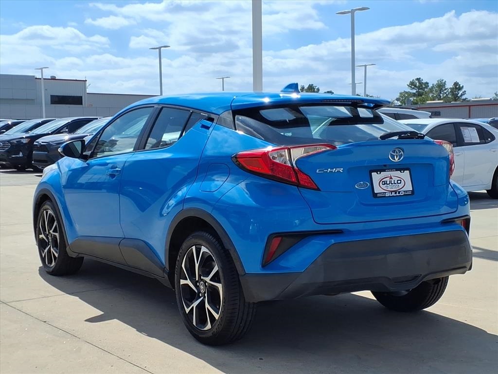 2019 Toyota C-HR XLE photo 2