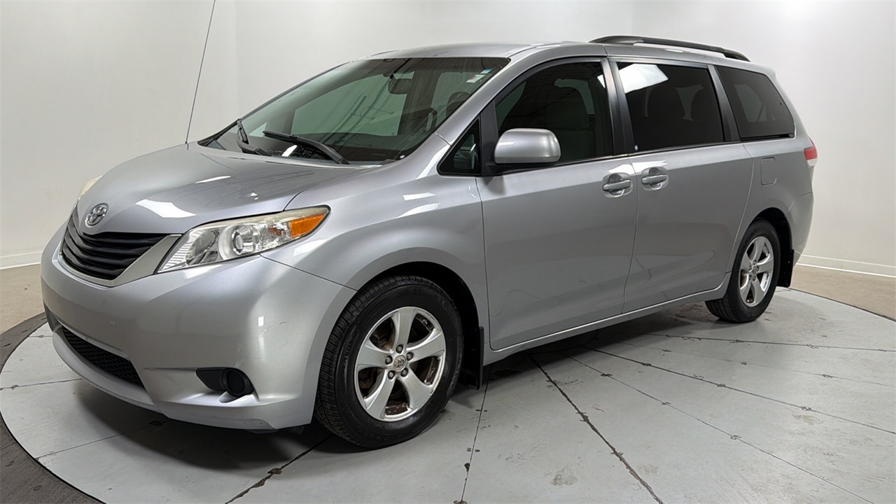 2012 Toyota Sienna LE
