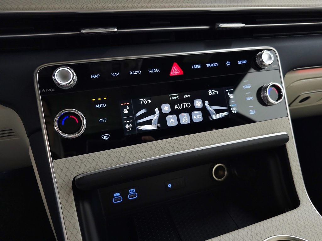 2025 Genesis GV80 3.5T Prestige AWD photo 27