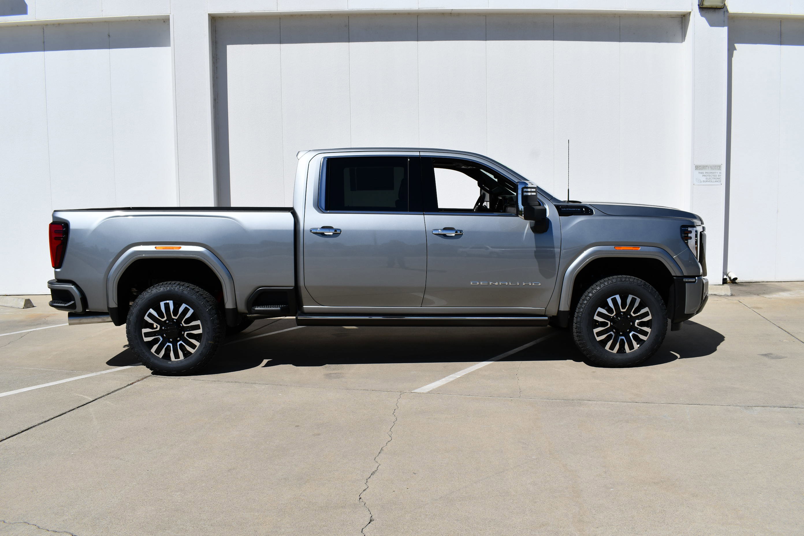2025 Gmc Sierra 2500 HD Denali Ultimate photo 6