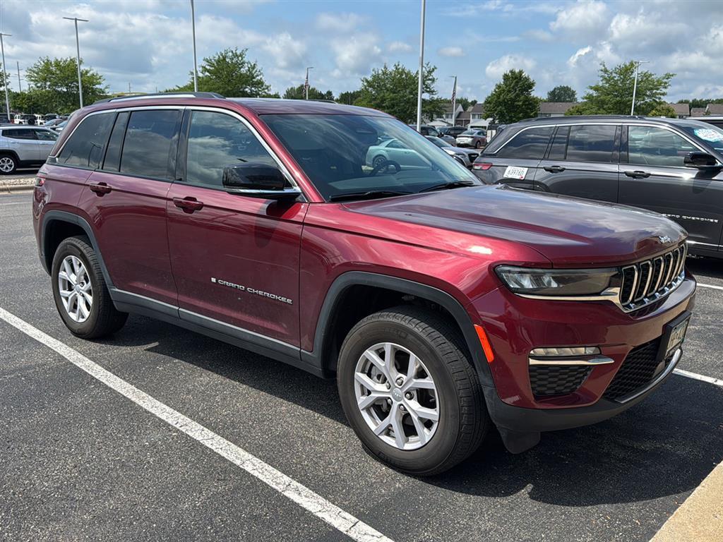 Used 2022 Jeep Grand Cherokee Limited with VIN 1C4RJHBGXN8633630 for sale in Waconia, Minnesota
