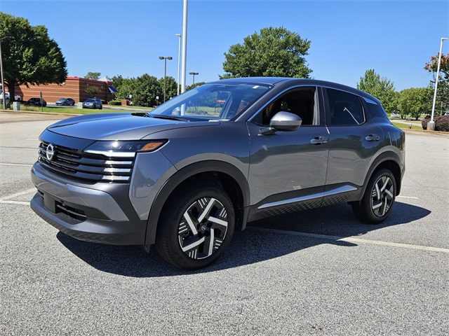 2025 Nissan Kicks SV photo 2
