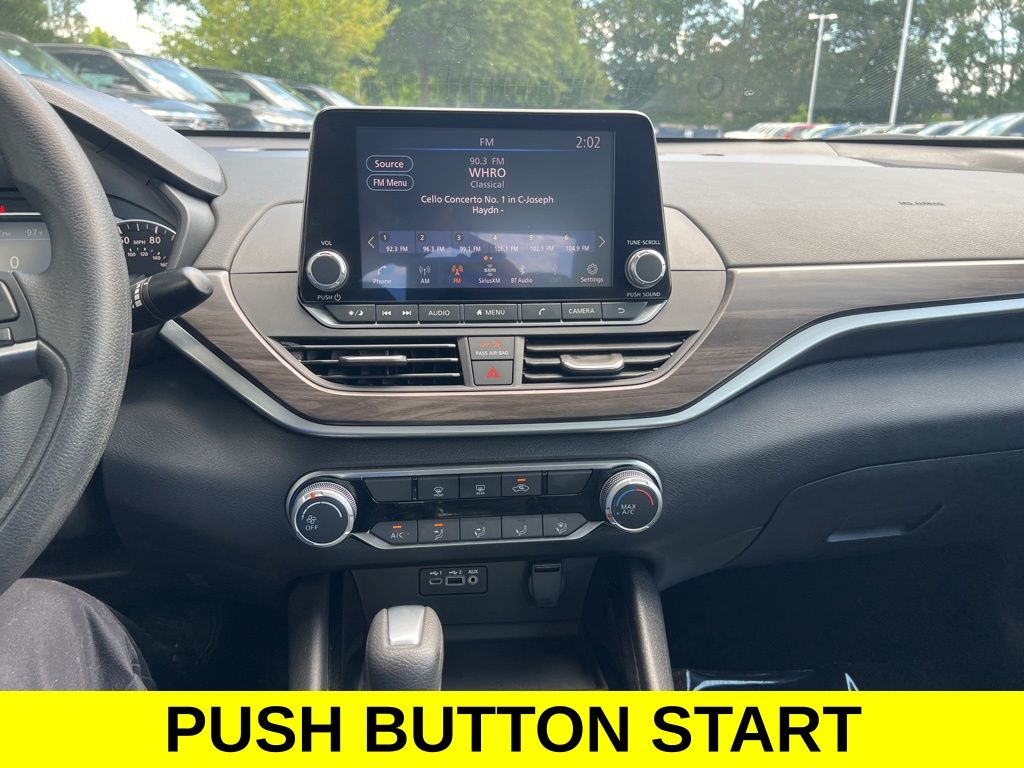 2024 Nissan Altima 2.5 SV photo 12