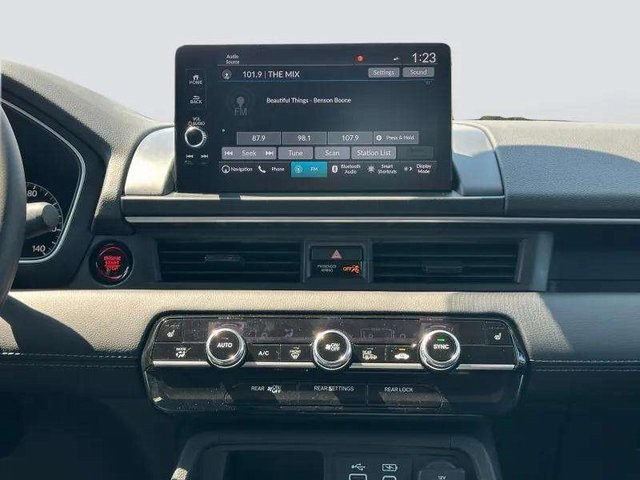 2025 Honda Pilot Touring photo 16