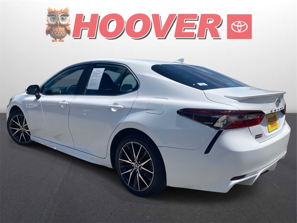 2023 Toyota Camry SE photo 3
