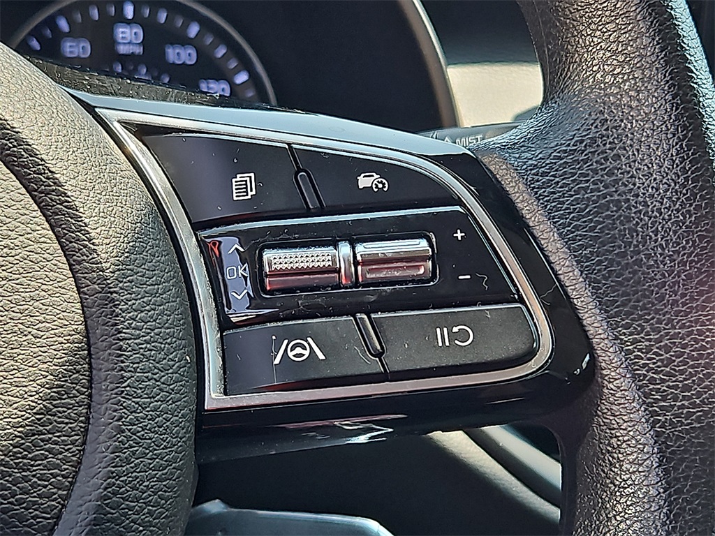 2023 Kia Forte LXS photo 17