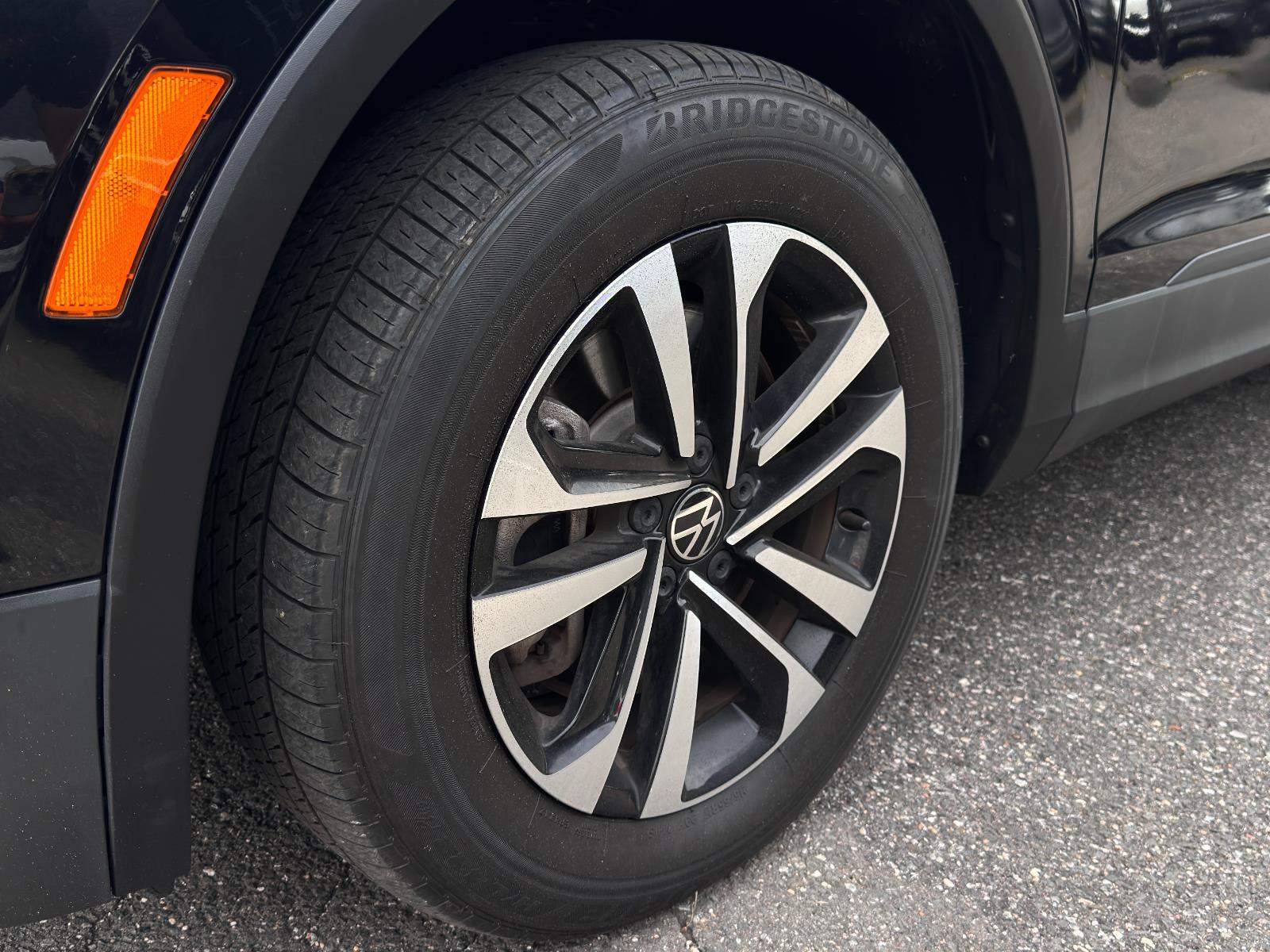 2022 Volkswagen Tiguan S photo 11