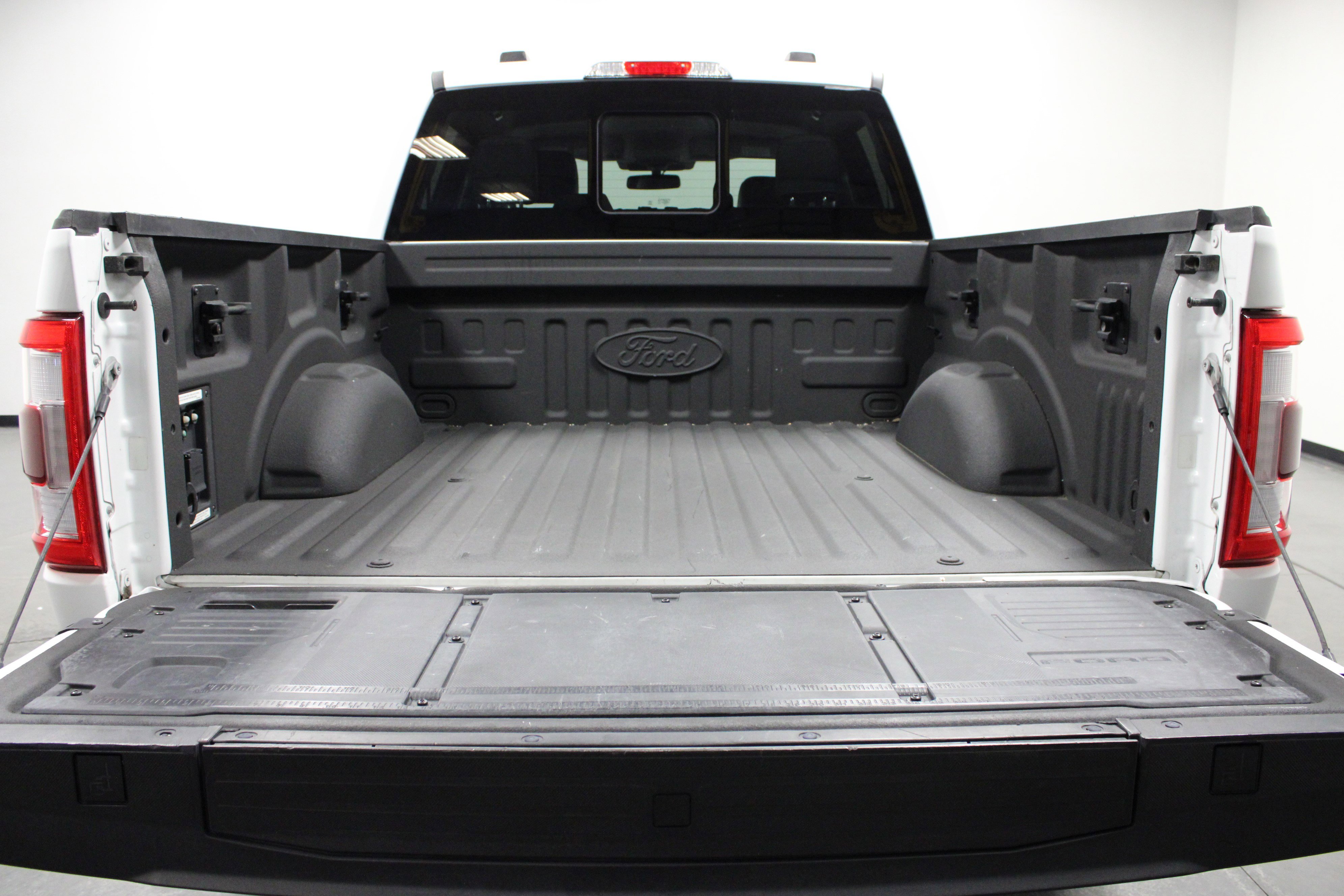 2022 Ford F-150 Lariat photo 12