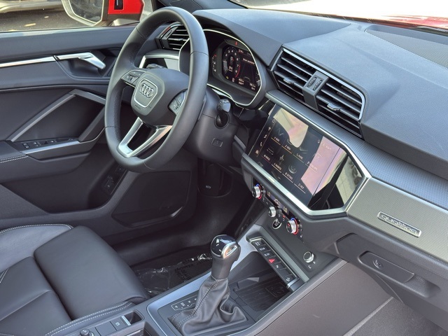 2025 Audi Q3 Premium S line photo 17