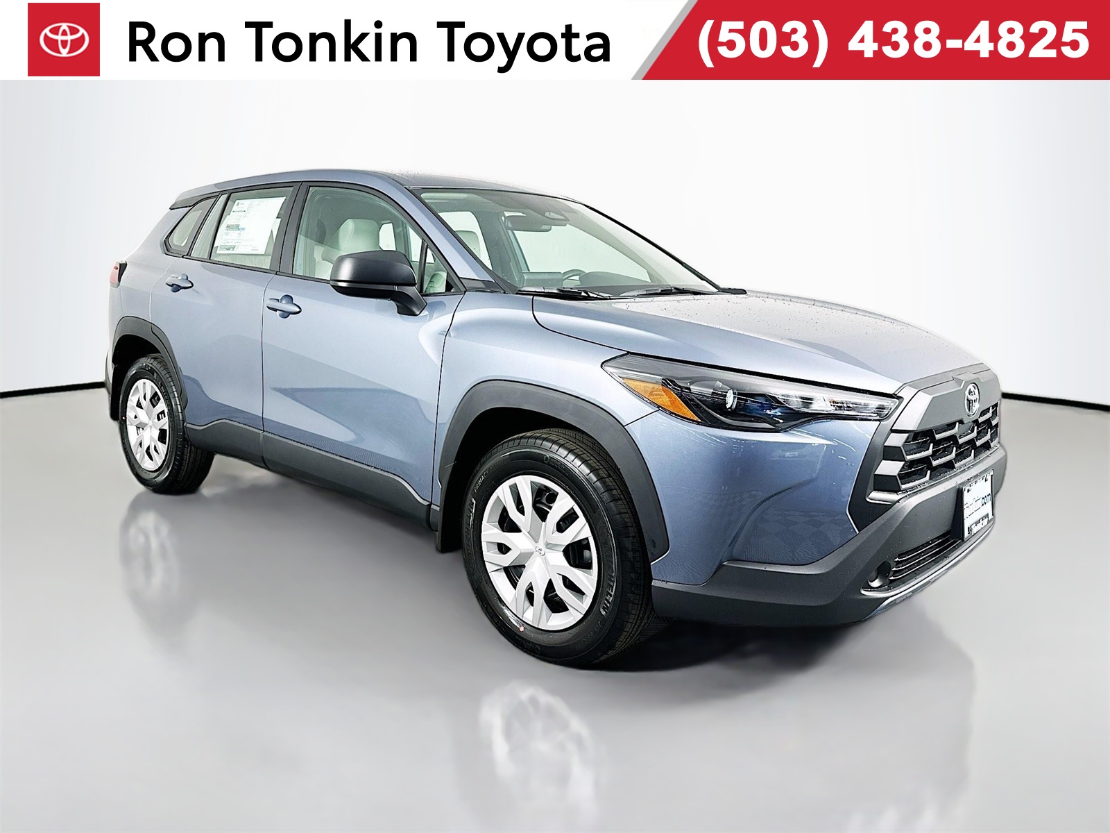 2026 Toyota Corolla Cross LE's photo