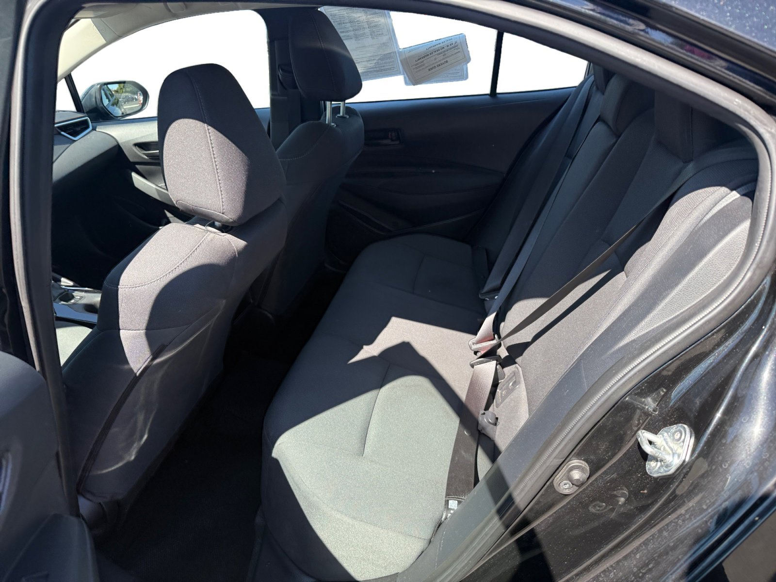 2022 Toyota Corolla LE photo 16