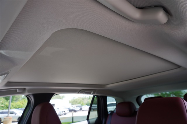 2025 Mazda CX-50 Premium Plus photo 3