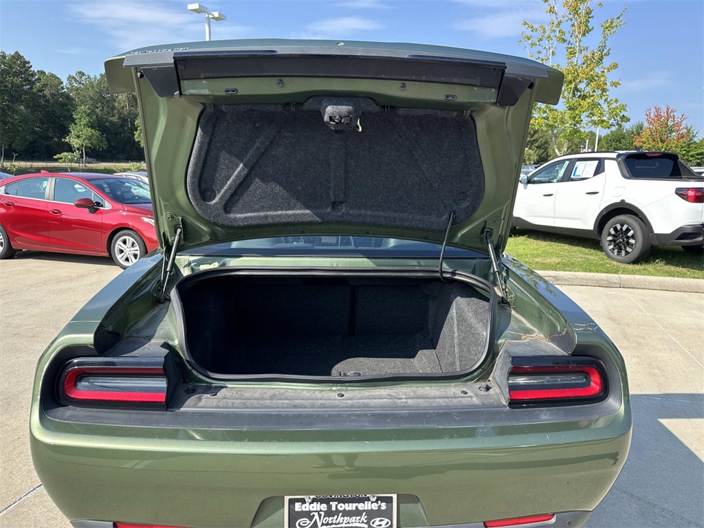 2021 Dodge Challenger SXT photo 7