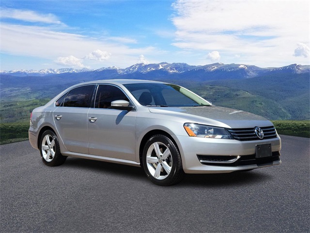 2013 Volkswagen Passat SE