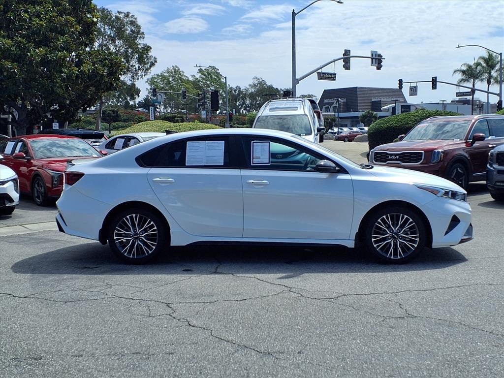 2023 Kia Forte GT-Line photo 6