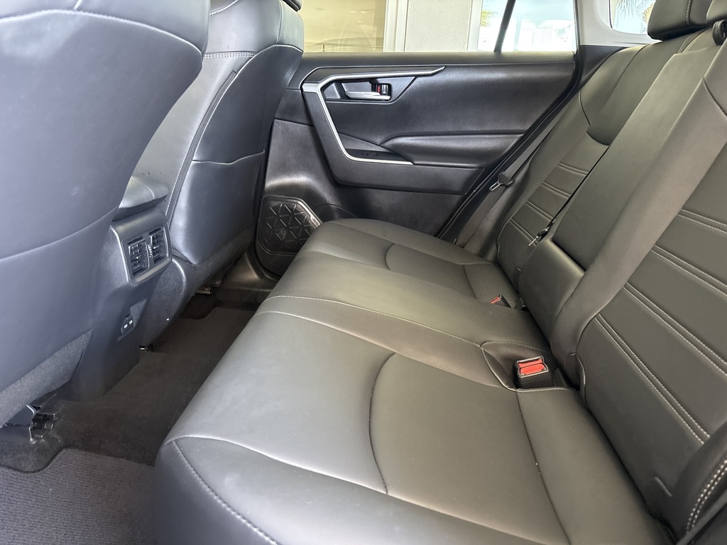 2024 Toyota RAV4 XLE Premium photo 25