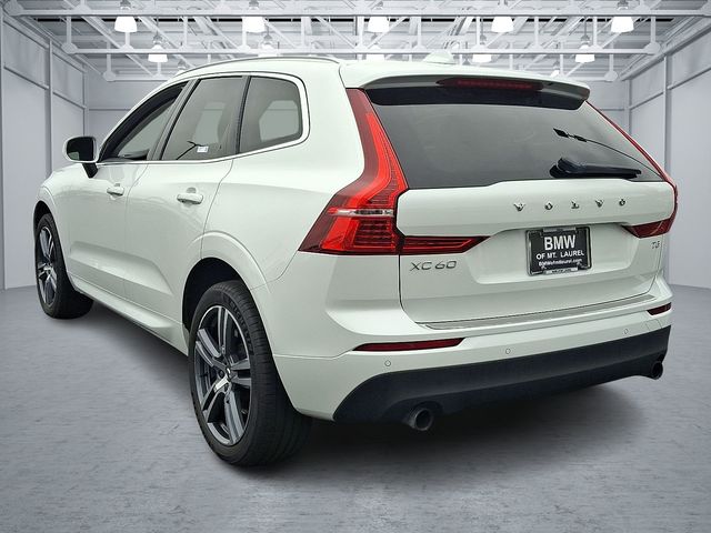 2021 Volvo XC60 T5 Momentum photo 7