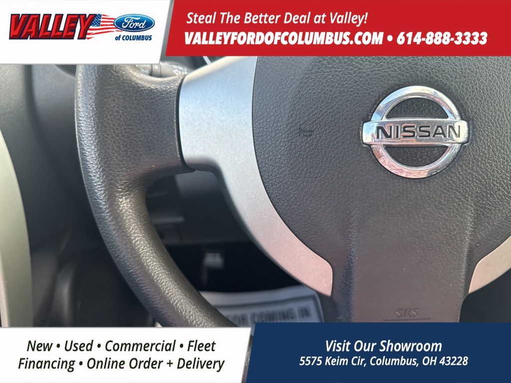 2013 Nissan Rogue S photo 11