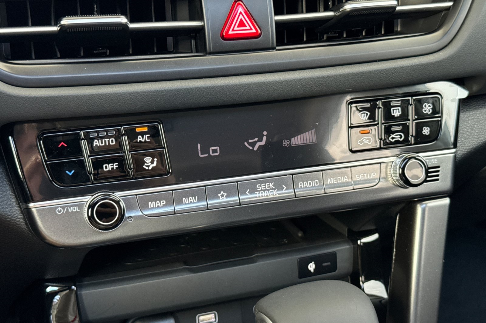 2026 Kia Seltos EX photo 16