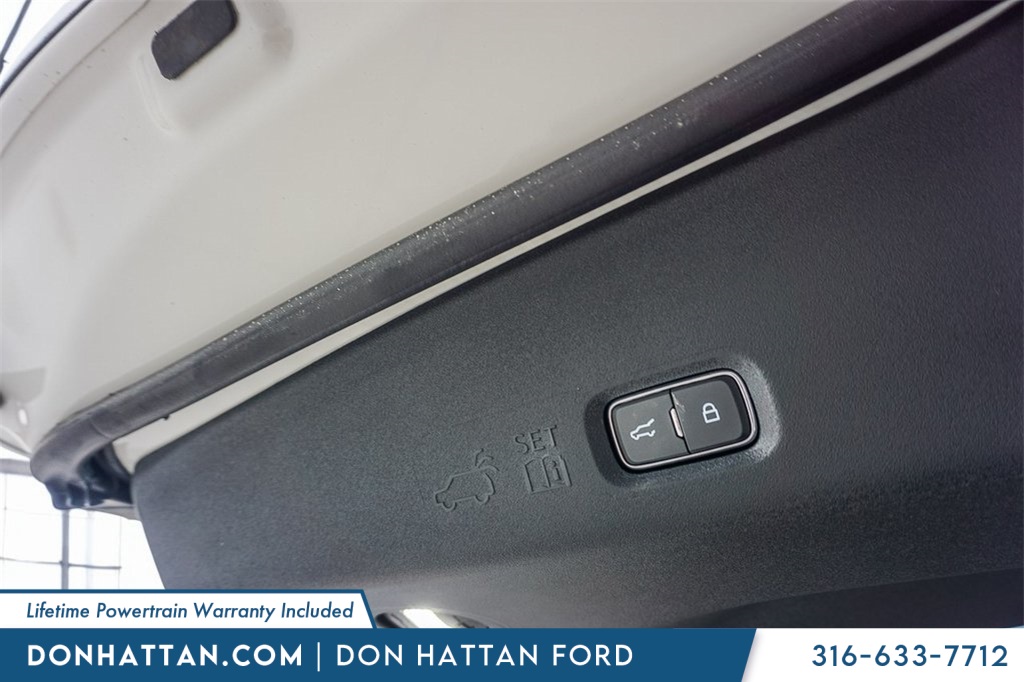 2025 Ford Expedition MAX Platinum photo 32