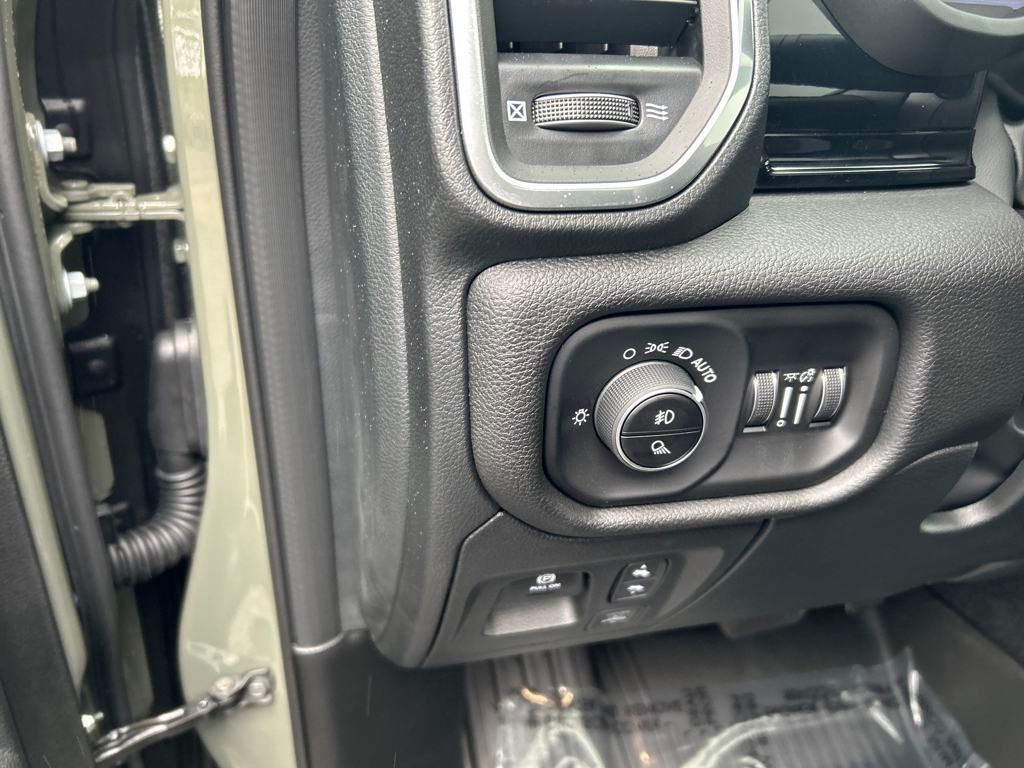 2026 Ram 1500 Laramie photo 11