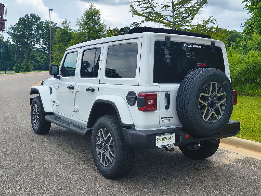 2025 Jeep Wrangler Sahara W photo 4